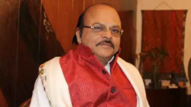 मराठी नाट्य रंगमंच के जाना-पहचाना नाम, वामन केन्द्रे ने कुछ ही महीने पहले नेश्नल स्कूल ऑफ ड्रामा के निदेशक का पद संभाला है.