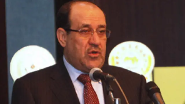 تحدى المالكي دعوات السنة والأكراد وبعض الشيعة وإيران بالتنحي