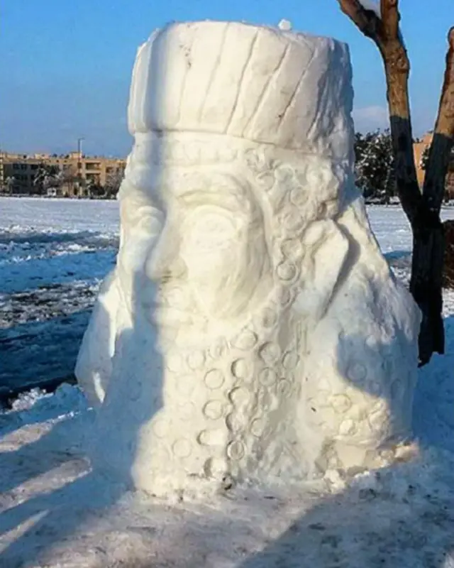 ایک قاری نے یہ تصویر فولاد شہر سے بھیجی ہے۔ 