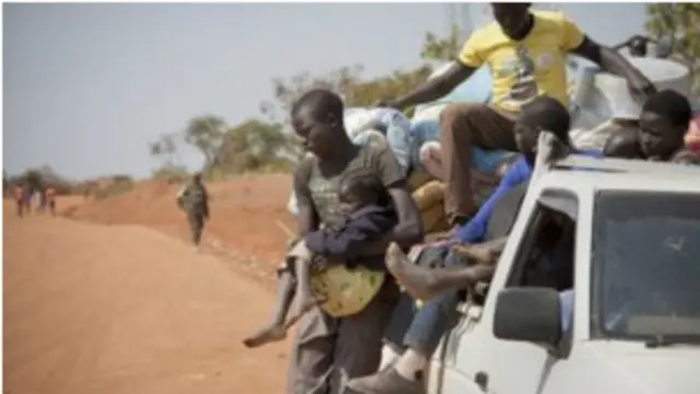 اس کشیدگی کی وجہ سے تقریباً دو لاکھ افراد کو اپنا گھر بار چھوڑنا پڑا ہے