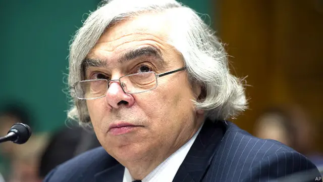 अमरीका के ऊर्जा मंत्री अर्नेस्ट मोनिज़