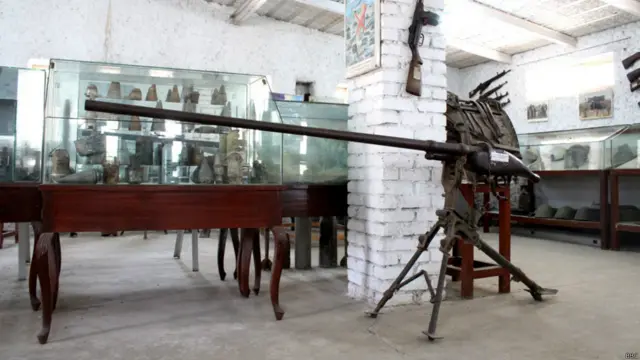 این جنگ افزار قدیمی ضد تانک است که بین سال‌های ۱۹۳۹ و ۱۹۴۵ در جریان جنگ جهانی دوم استفاده شده است.