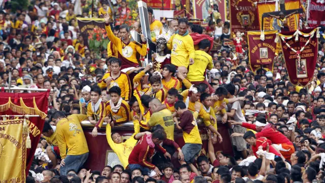 Pawai patung Black Nazarene 