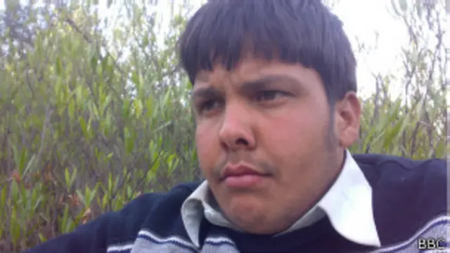 اعتزاز حسن کے والد ابوظہبی میں مزدوری کرتے ہیں اور ان کا اعتزاز کے علاوہ ایک بیٹا اور دو بیٹیاں ہیں