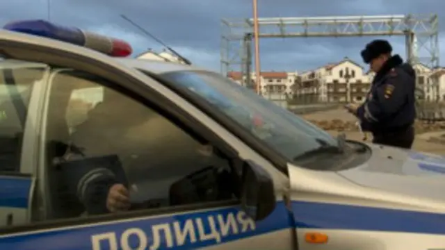 俄国斯塔夫罗波尔市发生枪击出租车司机致死和汽车诱杀案。