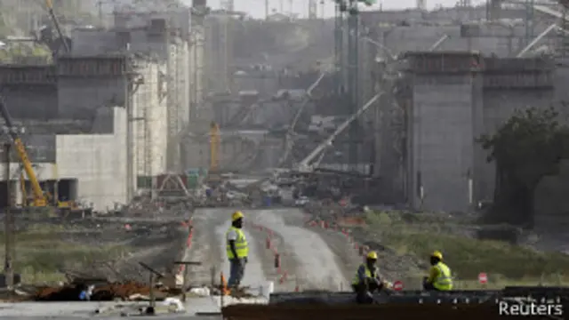 obras de ampliación del canal