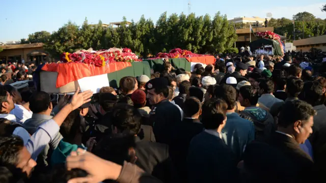 چودھری اسلم کی نماز جنازہ میں لوگوں کی ایک بڑی تعداد نے شرکت کی