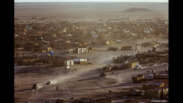 Campamento de refugiados saharauis cerca del Sahara Occidental. Foto: Stephen Ferry