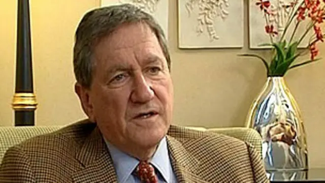 ریچارد هالبروک که در دسامبر ۲۰۱۰ درگذشت، نماینده ویژه آمریکا برای افغانستان و پاکستان بود و نقش مهمی در انتخابات ریاست جمهوری سال ۲۰۰۹ ایفا کرد.