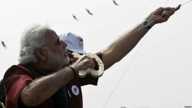 नरेंद्र मोदी