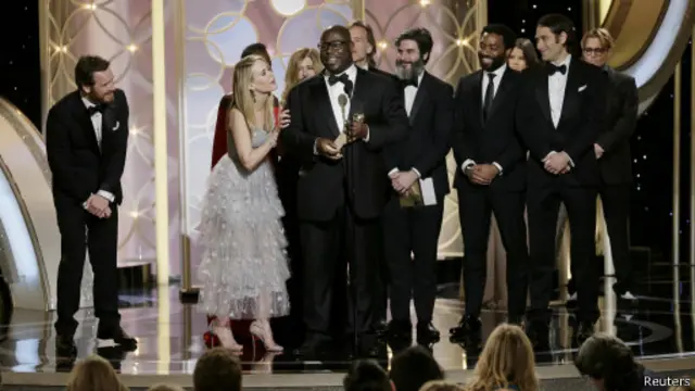 حصل فيلم "12 عاما من العبودية"على جائزة أفضل فيلم درامي من بين 7 جوائز كان مرشحا لها. 