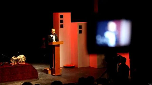 علی محمدی کیان مسئول برگزاری جشنواره مهرگان گفت که هدف شان تلاش برای احیا و حرفه ای سازی سینمای افغانستان و بازاریابی برای محصولات سینمایی کشور است.