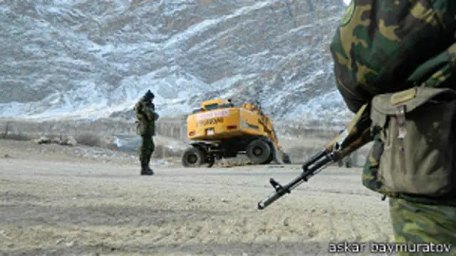 مرز بین تاجیکستان و قرقیزستان