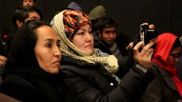 جشنواره توسط آکادمی هنر و علوم سینمایی و بنیاد مهرگان و به کمک اداره دولتی افغان فیلم، دانشگاه کابل و رسانه های خصوصی برگزار شده است.