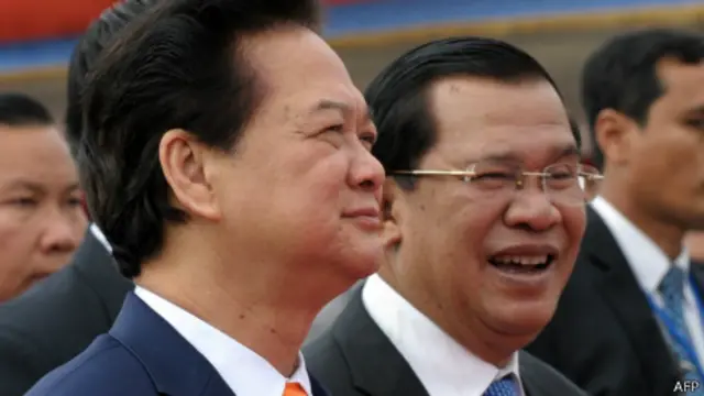 Hai ông Nguyễn Tấn Dũng và Hun Sen
