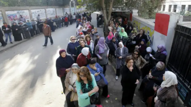 مسوده کې د پوځ پر بودیجې باید ملکي څارنه نه وي