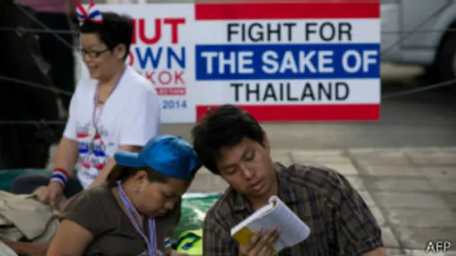 ဘန်ကောက်မြို့မှာ ဆက်လက် ဆန္ဒပြနေကြ။