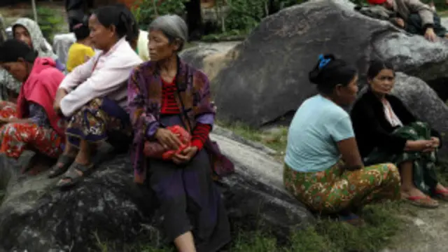 ethnic_kachin_women