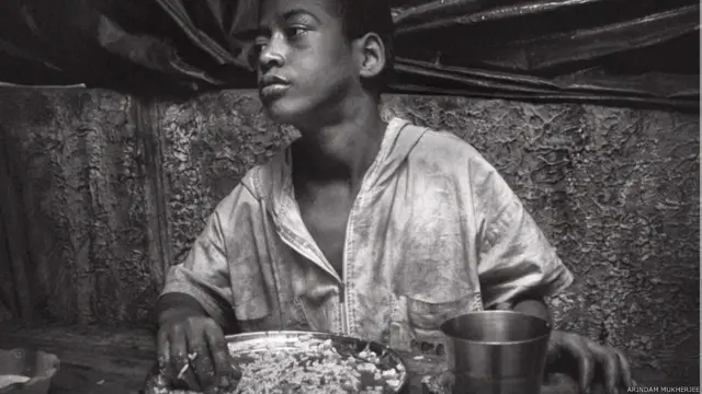 शेख आलमगीर, सियालदह रेलवे स्टेशन