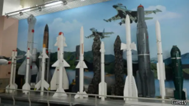 پاکستان جو انسانی ترقی کی عالمی فہرست میں ایک سو چھیالیسویں نمبر پر ہونے کے ناطے چین اور بھارت سے بھی پیچھے ہے