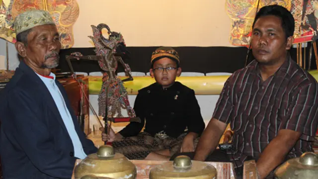 Tiga generasi pendalang