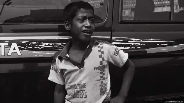 शेख आलमगीर, सियालदह रेलवे स्टेशन