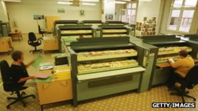 اشتازی، سازمان اطلاعاتی آلمان شرقی، برای ۱۰ میلیون شهروند این کشور پرونده داشت