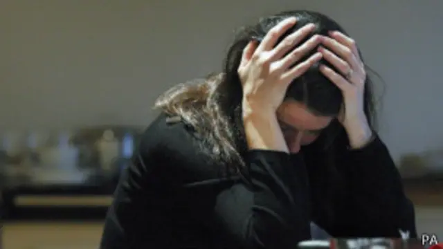 活动人士警告,由于巨大精神压力,年轻人心理“定时炸弹”正在待爆。