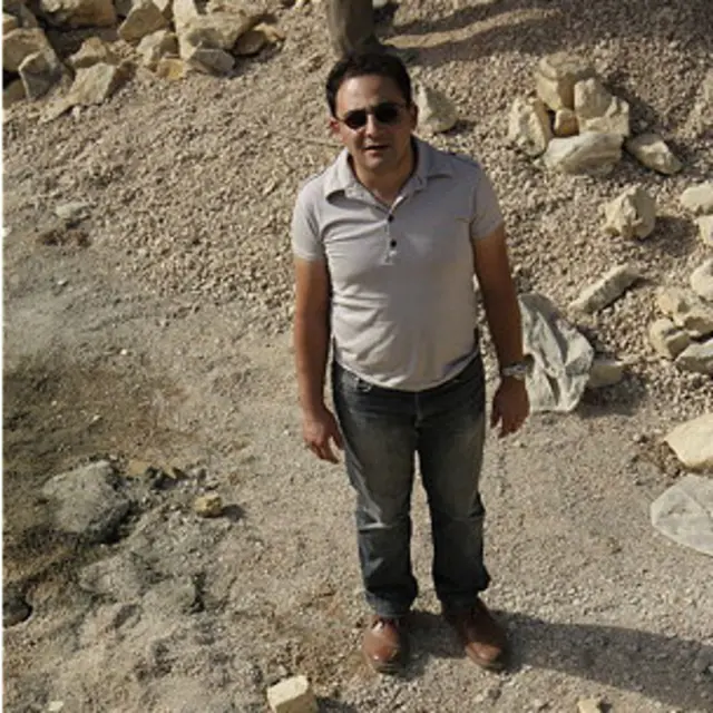 حسین کریم پور، کارگردان فیلم سیوند، خاک، رویا 