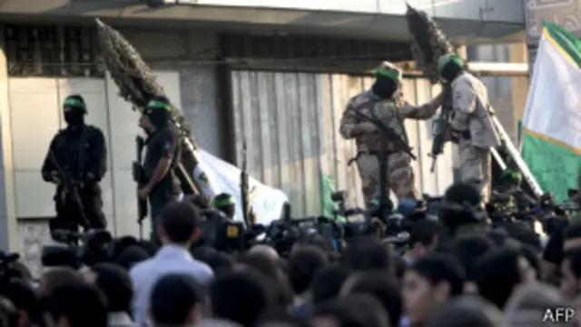 تكرر إطلاق الصواريخ من غزة على إسرائيل في الآونة الأخيرة، ما يدفع الطيران الإسرائيلي لشن هجمات على القطاع.