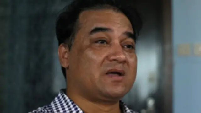 Илҳом Тўхта Пекин Университети профессоридир