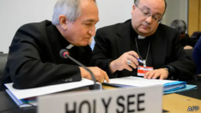 برخی از ناظران این جلسه گفتهاند از این بابت کلافه شدهاند که پاسخهای روشن و واضحی نگرفتهاند