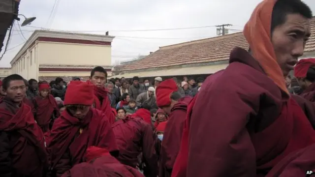 今年一月青海藏人示威要求释放被捕的僧人