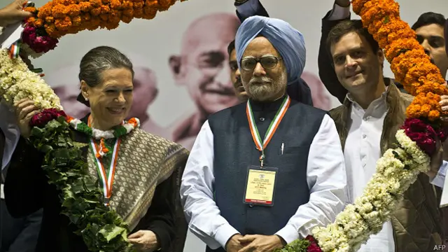 मनमोहन सिंह, सोनिया गांधी, और राहुल गांधी