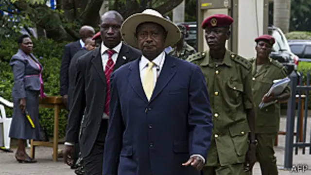 یووری موسوینی، رئیس جمهوری اوگاندا در مورد تصویت لایحه ضد همجسگرایی تردید داشت اما موفق نشد حزب خود را متقاعد کند