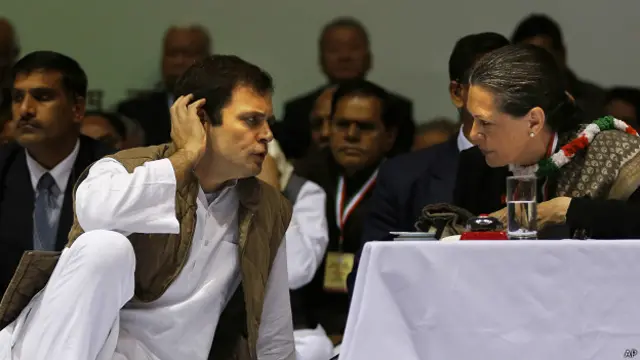 राहुल गांधी, सोनिया गांधी