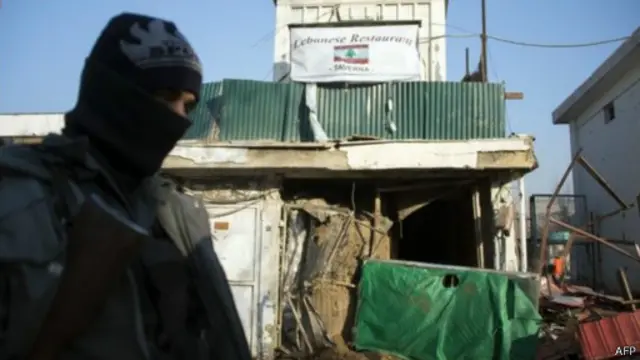 يقع المطعم في قلب حي السفارات وسط العاصمة الأفغانية كابول.