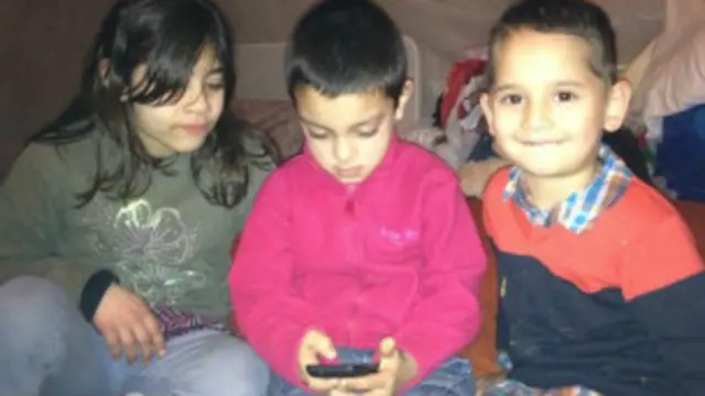 ان افراد میں کئی بچے بھی ہیں جو سکول نہیں جا سکتے