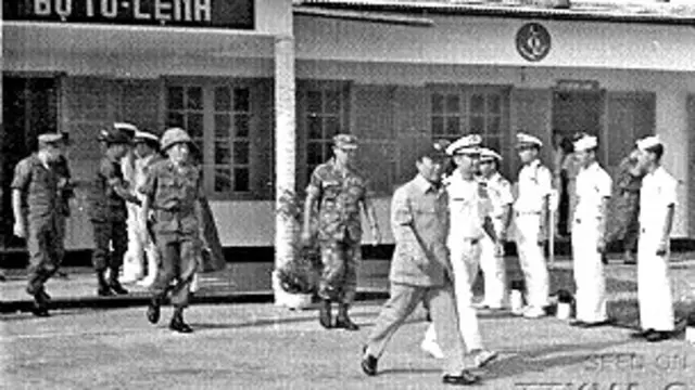 Ông Thoại nói Tổng thống Thiệu cho phép ông dùng vũ lực để chứng minh chủ quyền.