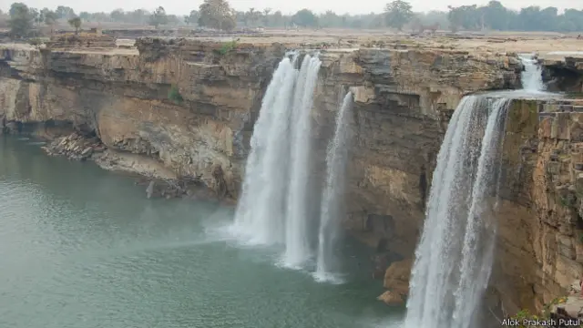 चित्रकोट का जल प्रपात