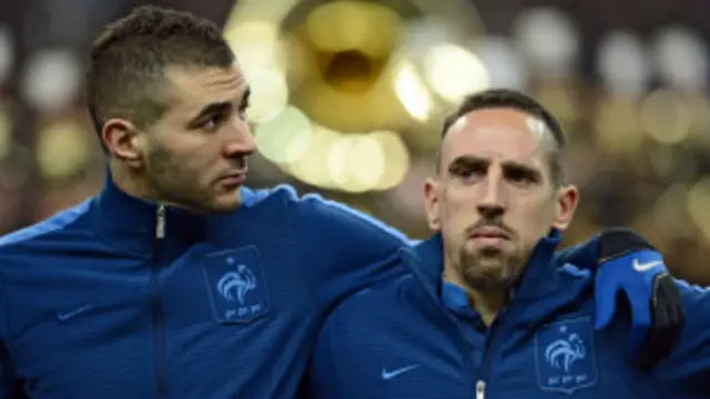 بن زيمة نفى إقامة أي علاقة مع البنت.