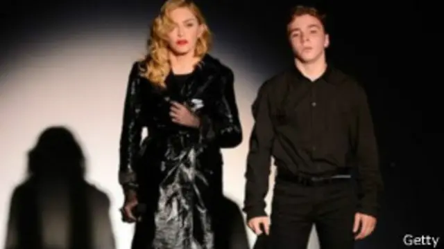 مادونا "إنني أدرك أنها كلمة استفزازية، وأعتذر إذا قدمت للناس الانطباع الخاطئ"