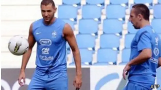 لا يُتوقع حضور اللاعبين الجلسة الأولى للمحاكمة في باريس