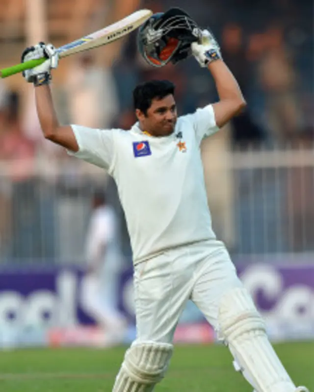 اظہر علی نے ٹیم میں واپسی کا جشن 103 رنز کی فتح گر اننگز کے ساتھ منایا