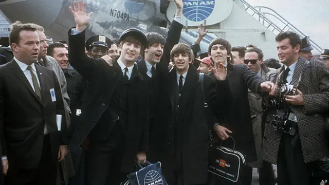 Los Beatles llegan al aeropuerto John F. Kennedy de Nueva York