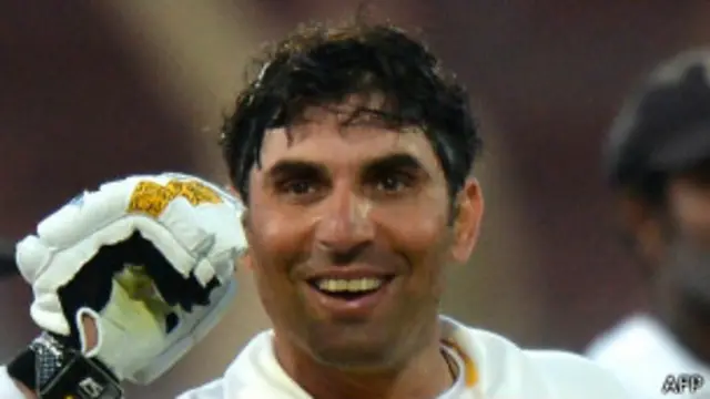 کپتان مصباح الحق 68 رنز بنا کر ناٹ آؤٹ رہے