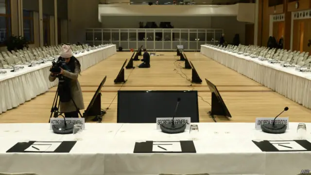 Sala onde será realizada a conferência sobre a Síria (AFP)