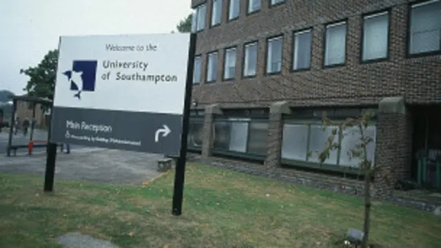 南安普敦大學