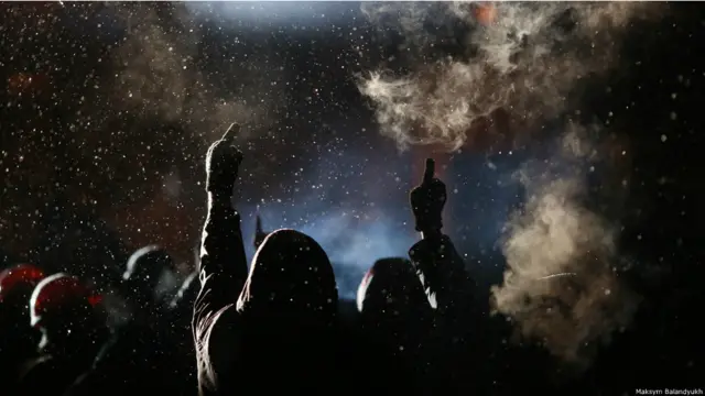 Грушевского, противостояние