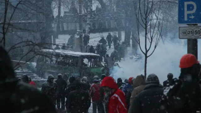 Грушевского, противостояние